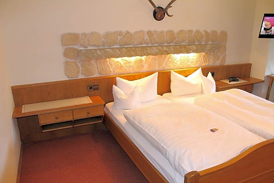 DEVA Hotel-Restaurant Fischerwirt inklusive Chiemgau Card