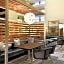 DoubleTree Suites by Hilton Hotel Boston - Cambridge