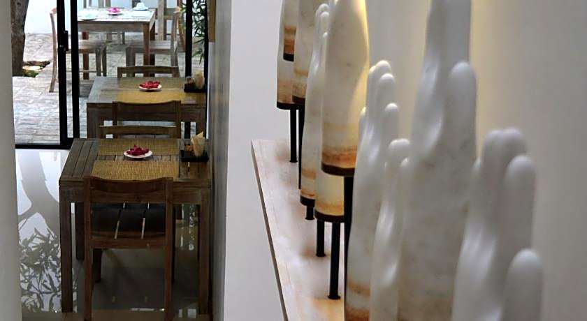 Rockwell Colombo Hotel