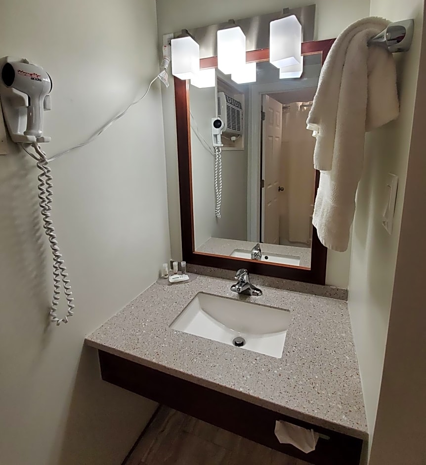 Imperial Fireside Inn