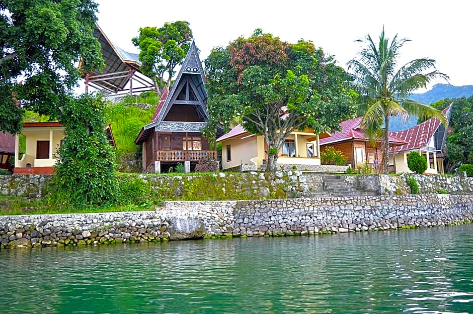 Tuk Tuk Timbul Bungalows by ZUZU