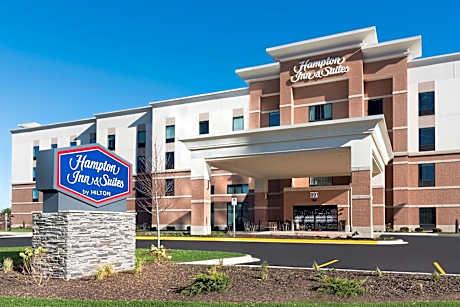 Hampton Inn & Suites by Hilton Chicago Schaumburg IL