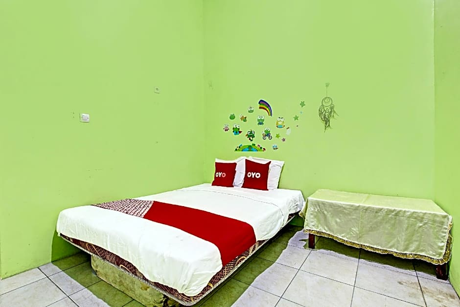 Hotel O Cahyo Kost 1