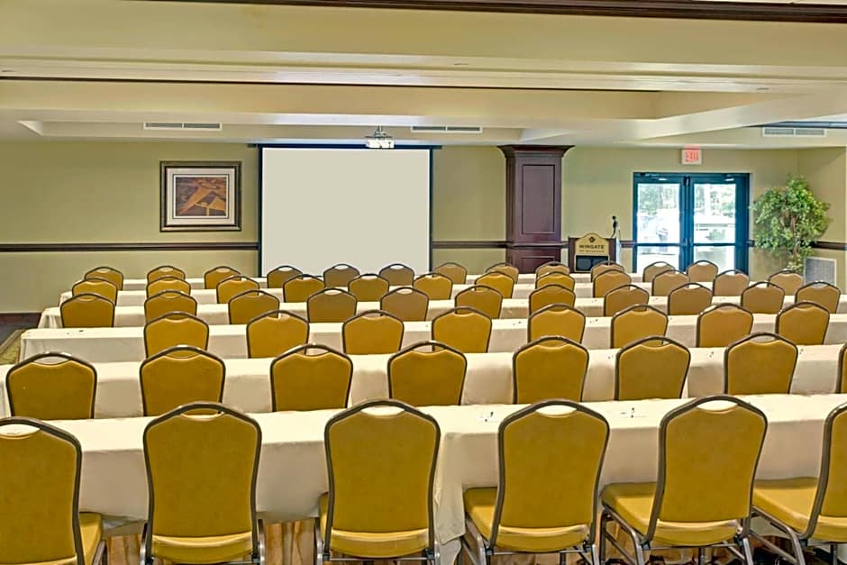 Wingate By Wyndham Charleston – North Charleston, SC
