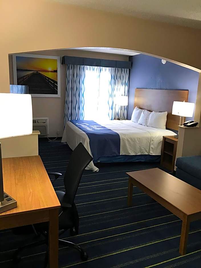Days Inn by Wyndham Panama City