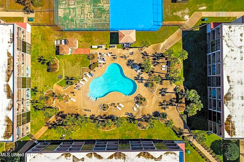 Biloxi Beach Condo-B
