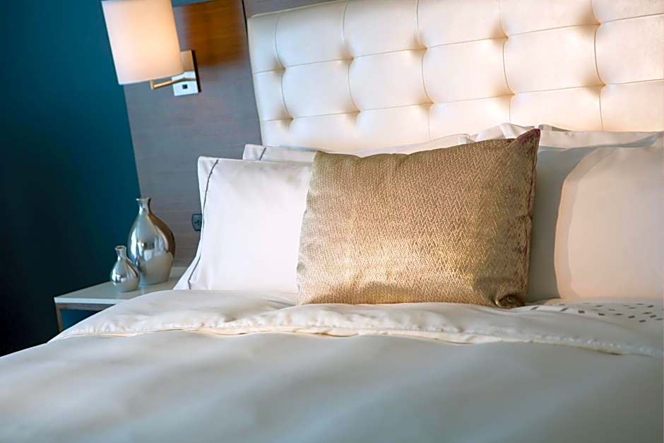 Renaissance by Marriott Meadowlands Hotel