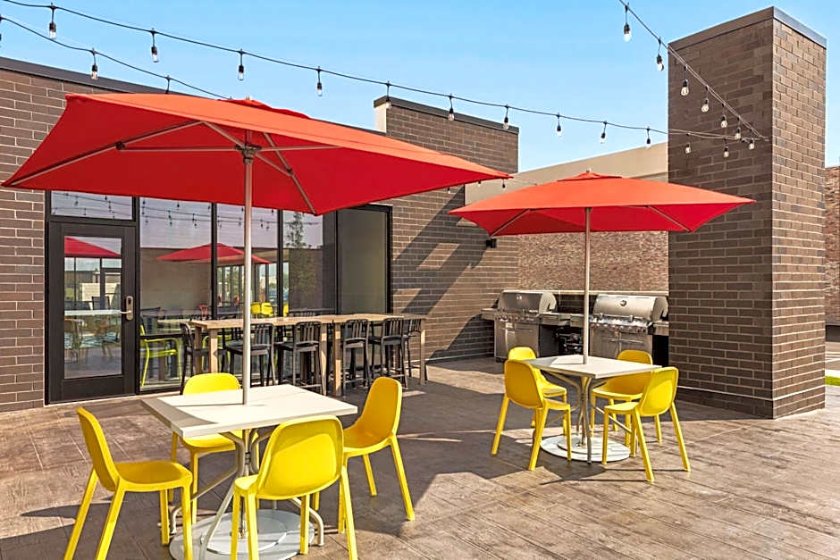 Home2 Suites By Hilton Milwaukee West