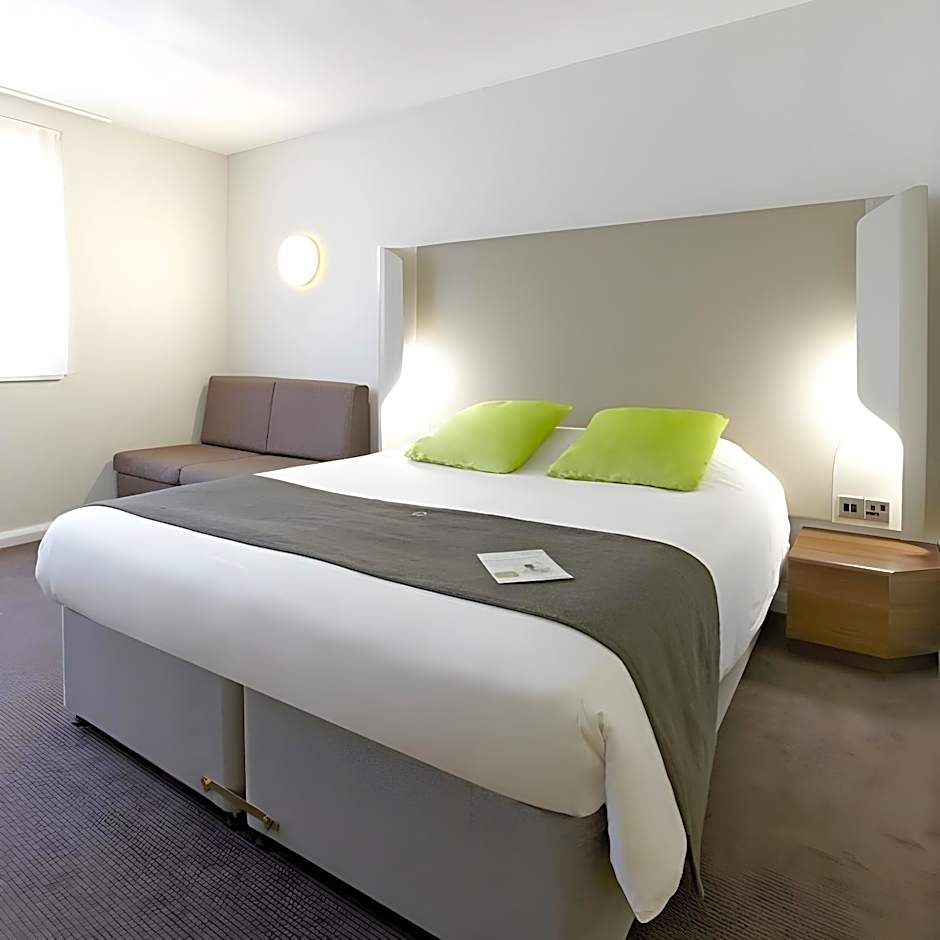Photo 1 of 1 of 1 Double Bed With Double Sofa Non-Smoking