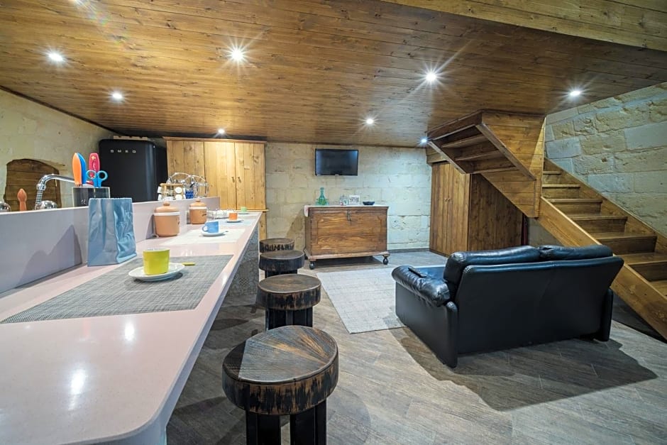 ROBERTO's Guest House