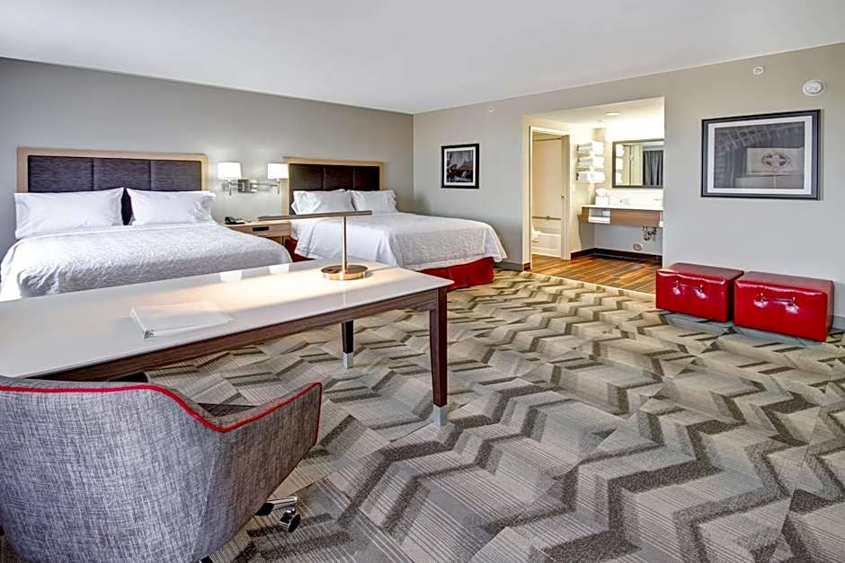 Hampton Inn By Hilton and Suites Medicine Hat, AB, Canada