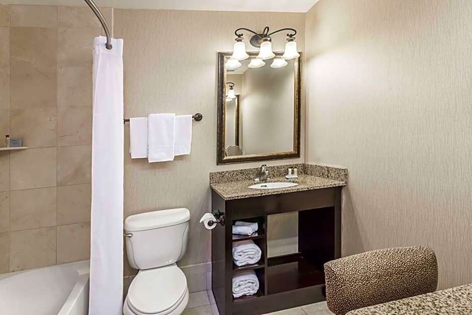 Hawthorn Extended Stay by Wyndham West Palm Beach