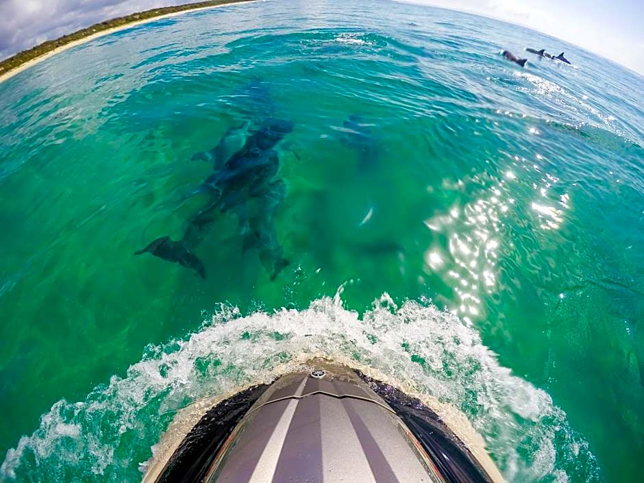 Lakeside Cabins & Holiday Village