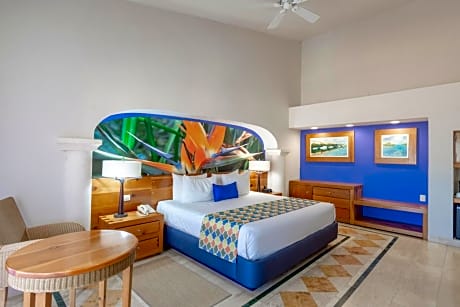 Deluxe King Suite