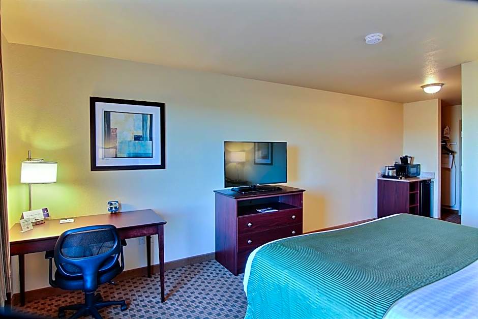 Cobblestone Hotel & Suites - McCook