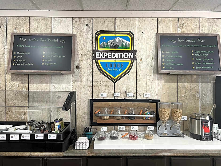 Expedition Lodge Estes Park at Rocky Mtn National Park