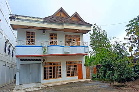 Hotel O Karunia Kost & PenginapanNearSiring Marabahan (Ulek Barito)