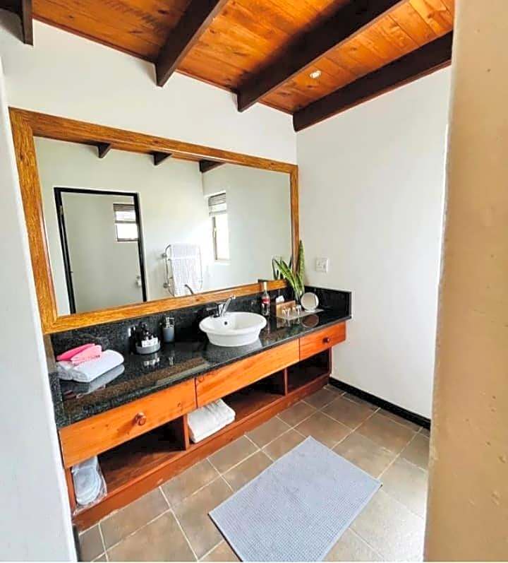 Draaihoek Lodge & Restaurant