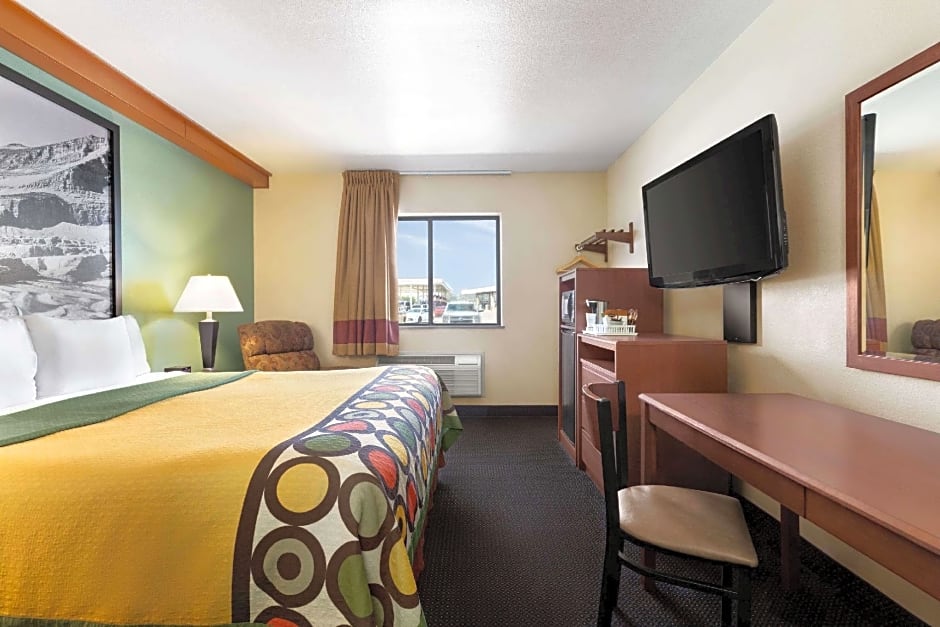 Super 8 by Wyndham Columbus