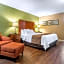 Quality Inn & Suites near Robins Air Force Base