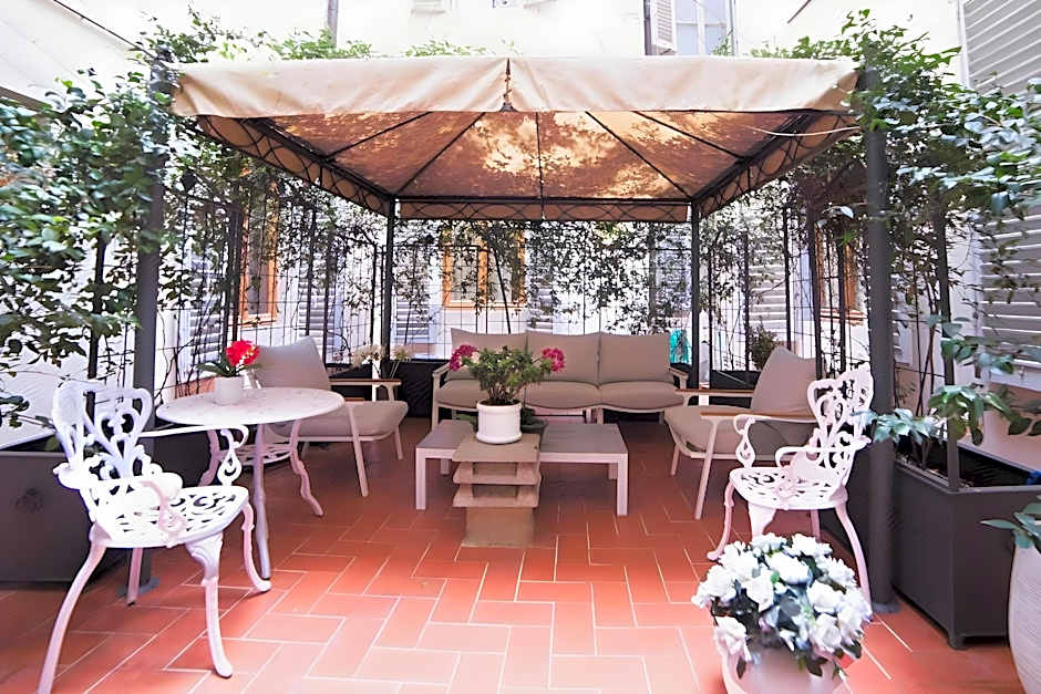 Hotel Maxim Axial