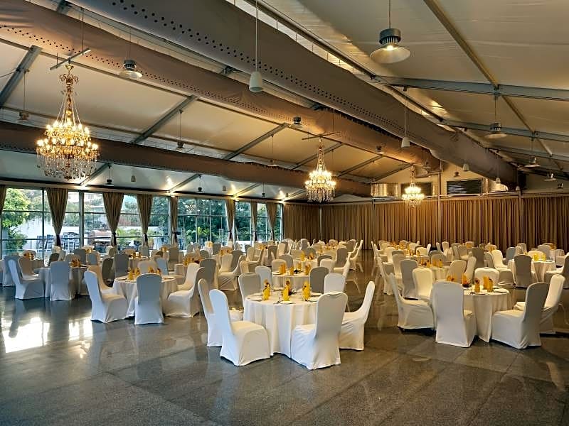 Hotel Green Park Visakhapatnam