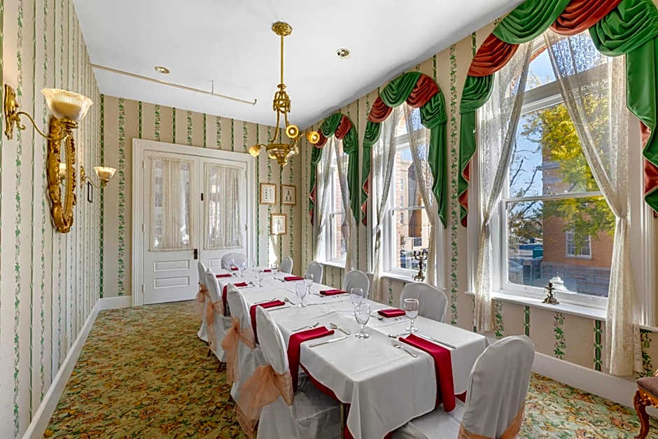 Windsor Hotel, an Ascend Collection Hotel