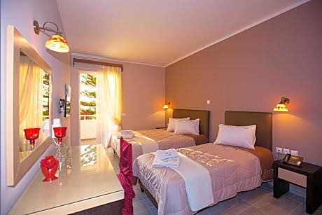 Triple Room with Sea View