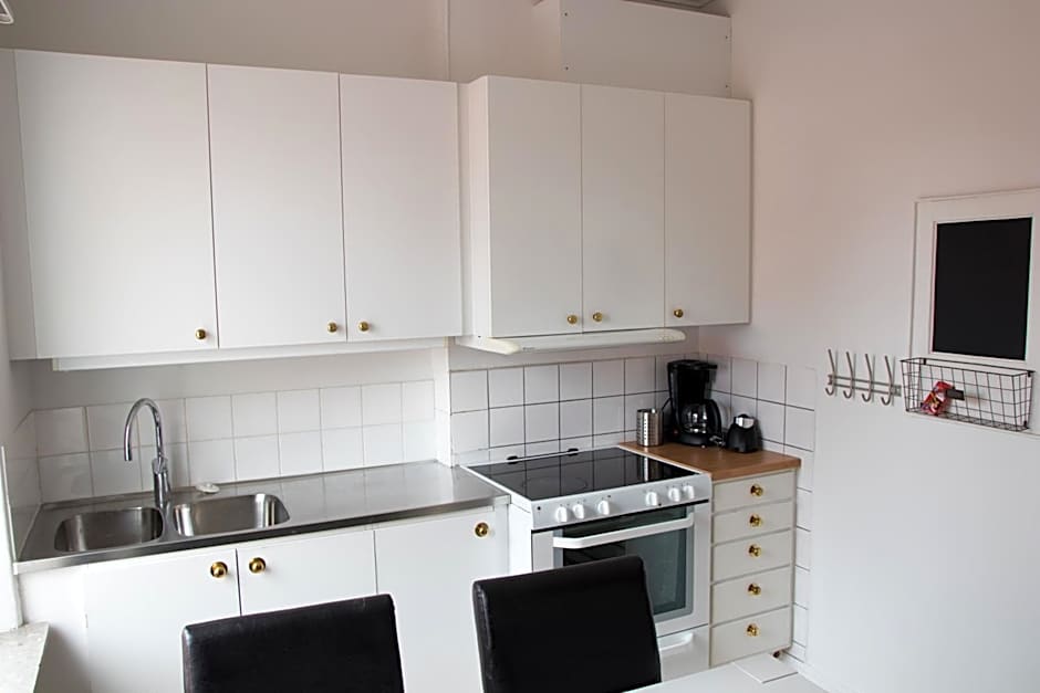 Alyhr Apartments