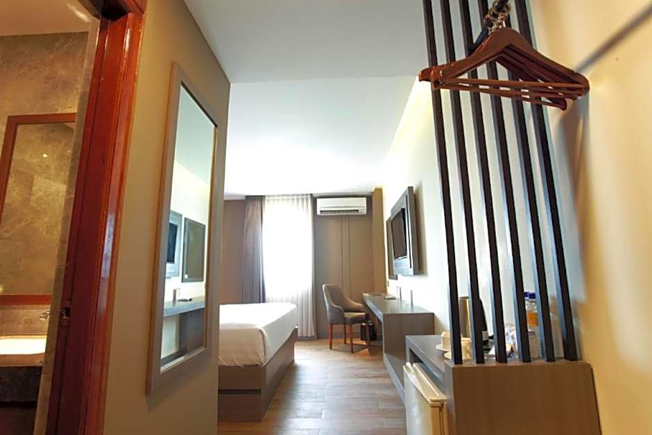 Plaza Hotel Tegal
