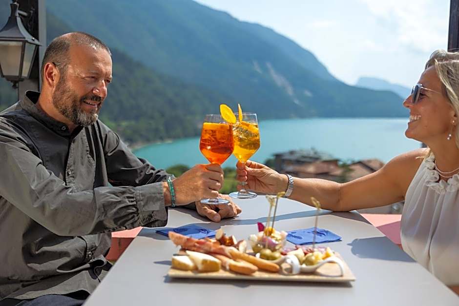 Hotel Londra Slow Living Molveno