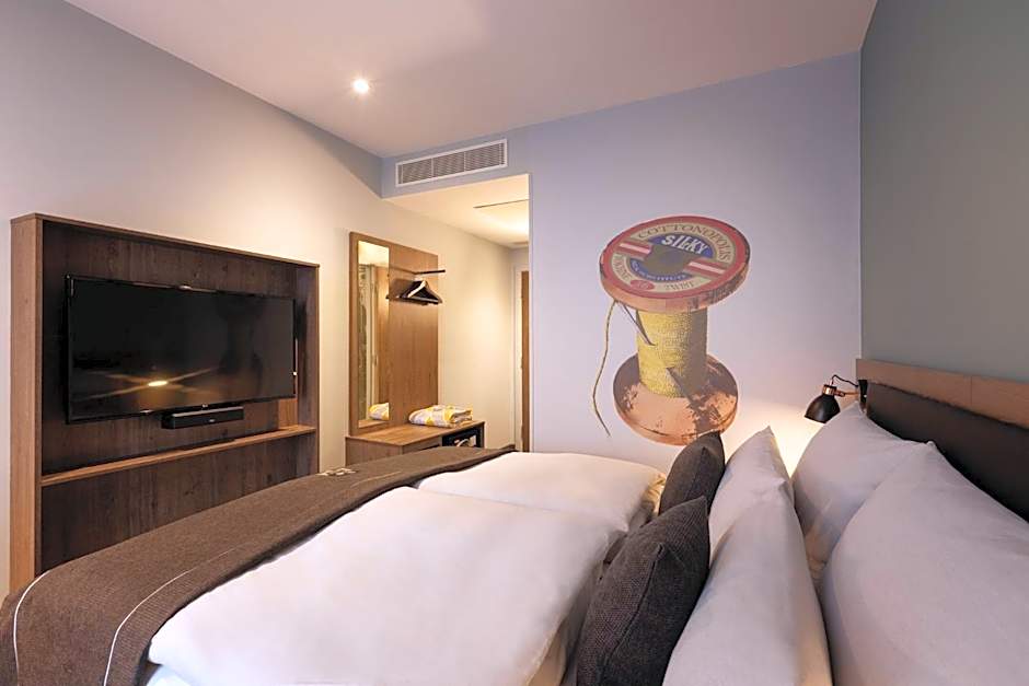 Holiday Inn - the niu, Loom Manchester North By IHG