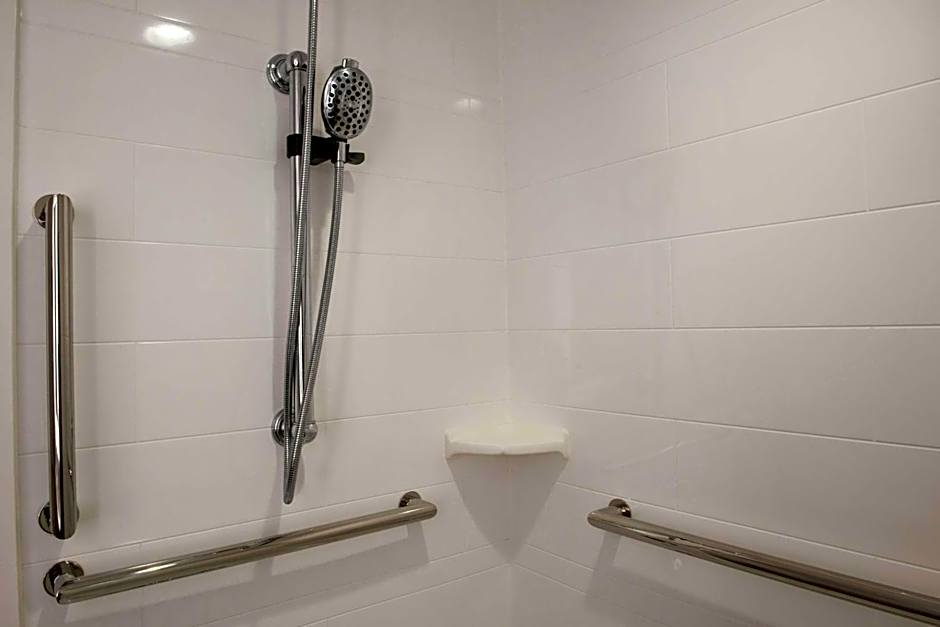 Hampton Inn By Hilton & Suites Legacy Park-Frisco