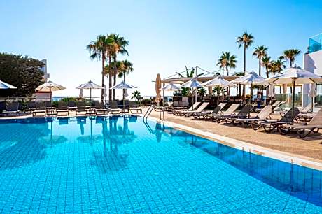 Leonardo Crystal Cove Hotel & Spa - Adults only