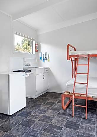 Economy Quadruple Room with Shared Bathroom - Kitchen #1