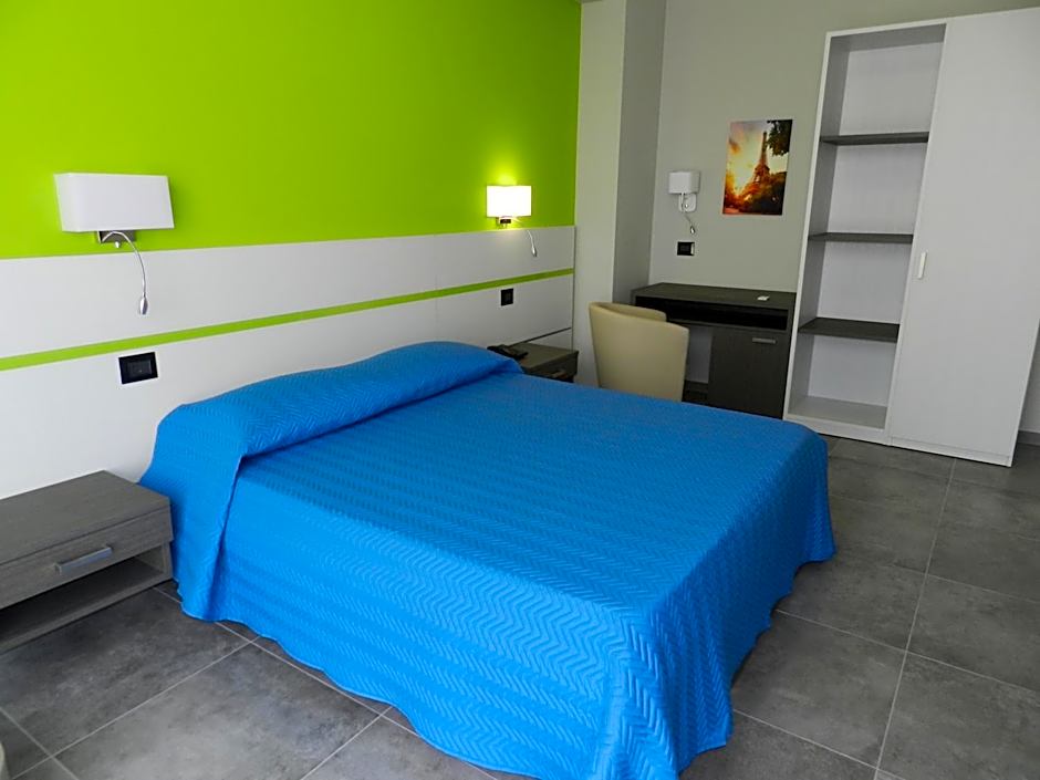 Foto 1 de 4 de 1 Double Bed or 2 Beds