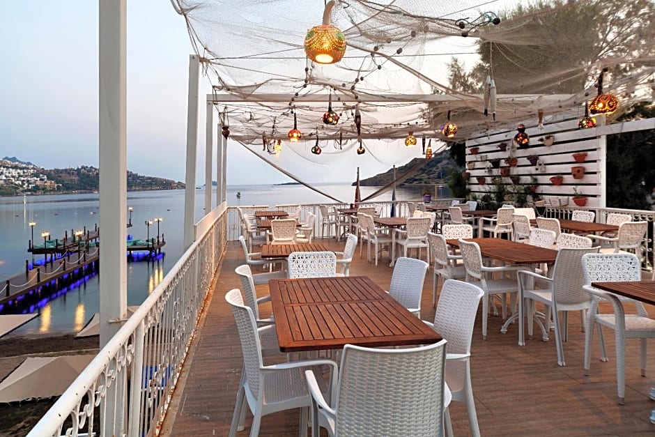 Golden Age Hotel Yalıkavak Bodrum