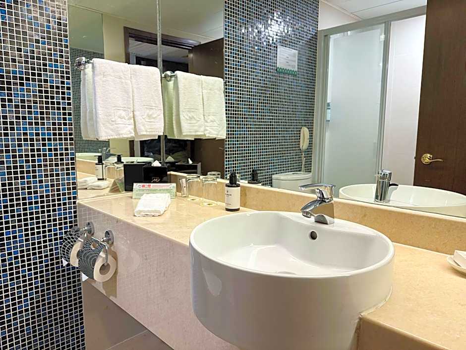 Metropark Hotel Kowloon