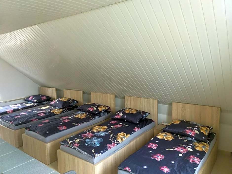 Domek K2 - Niezależny 5 osobowy - NoclegiGrodziskPL 792-535-535