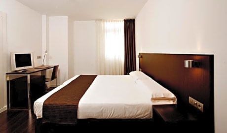 Triple Room (3 Adults)
