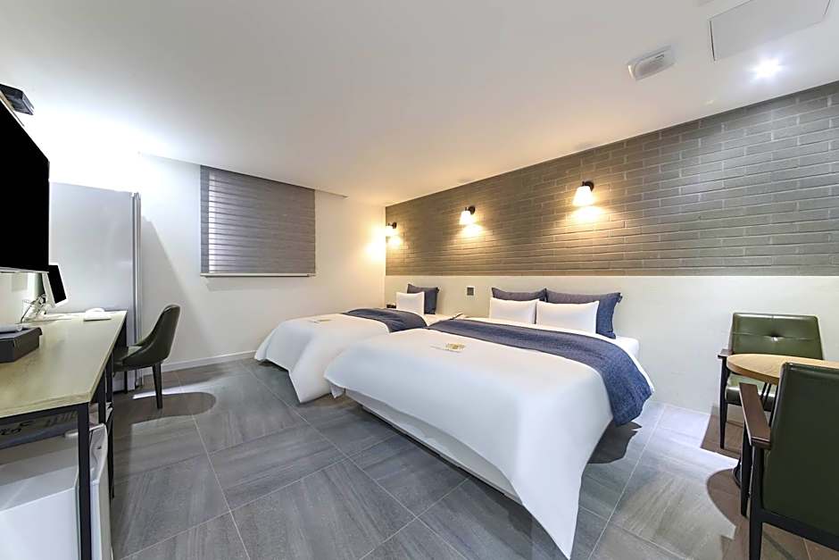 Two Nights Business Hotel