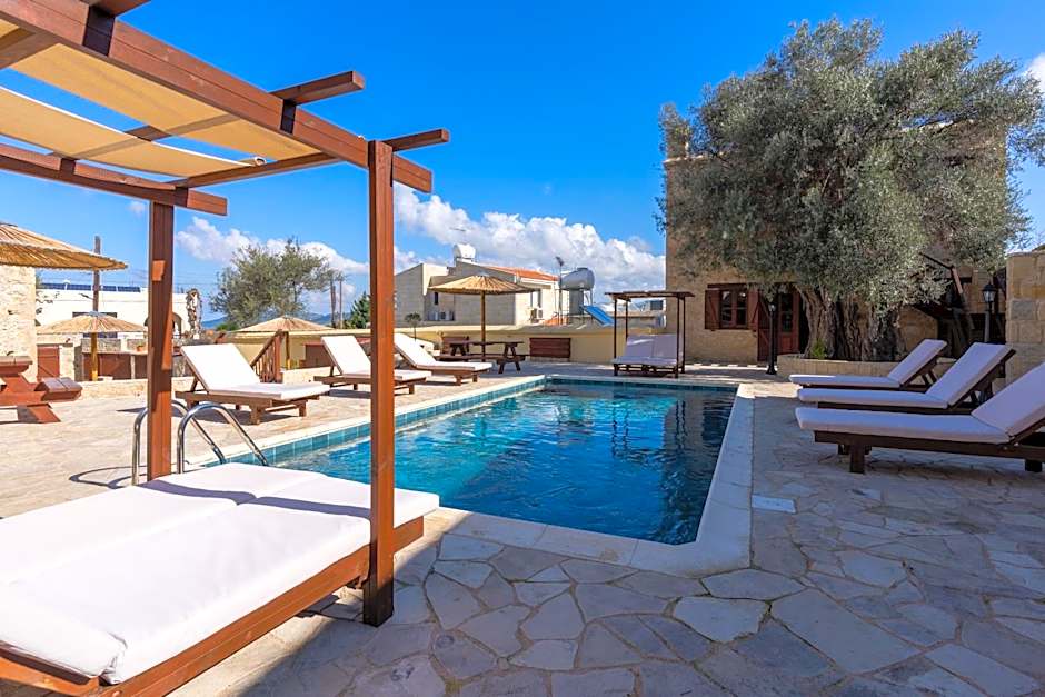 Stone Court Boutique Studios