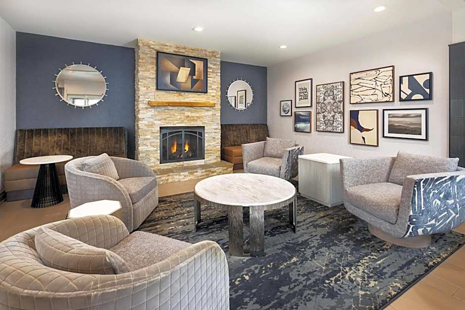 La Quinta Inn & Suites by Wyndham Downtown Asheville