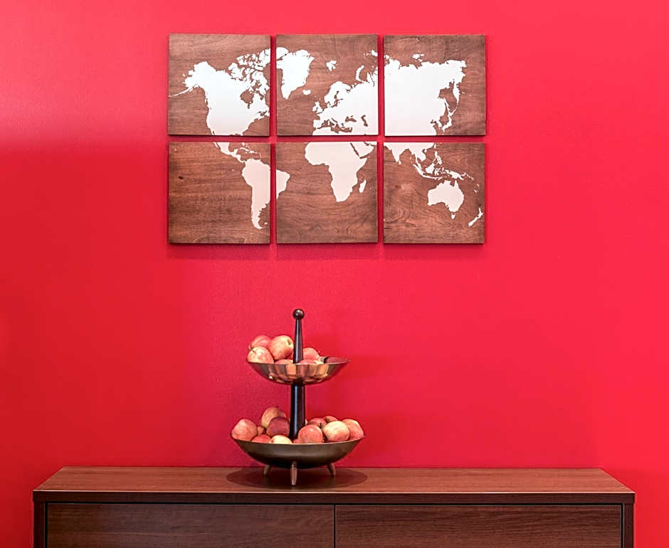 Airport Hotel Basel - Convenient & Friendly