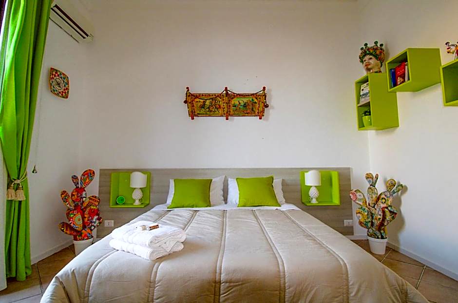 THE PALACE B&B and Apartments