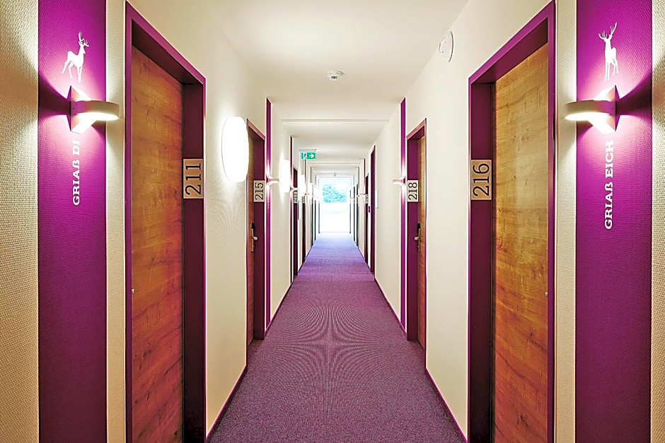 Green Deer Bavarian Hotel