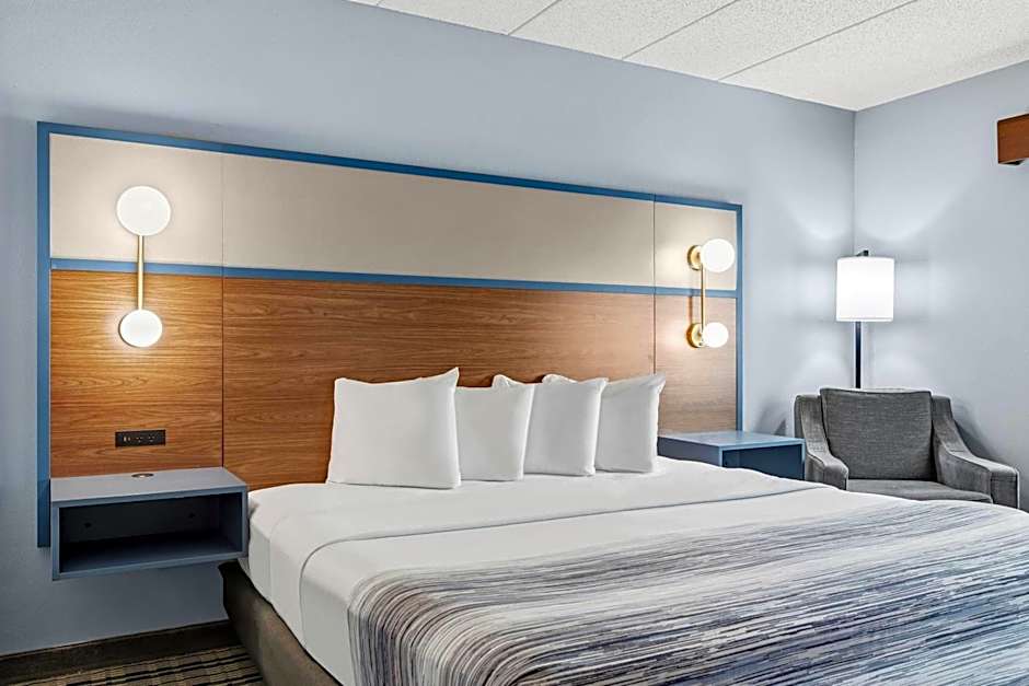 AmericInn by Wyndham Chamberlain - Conference Center