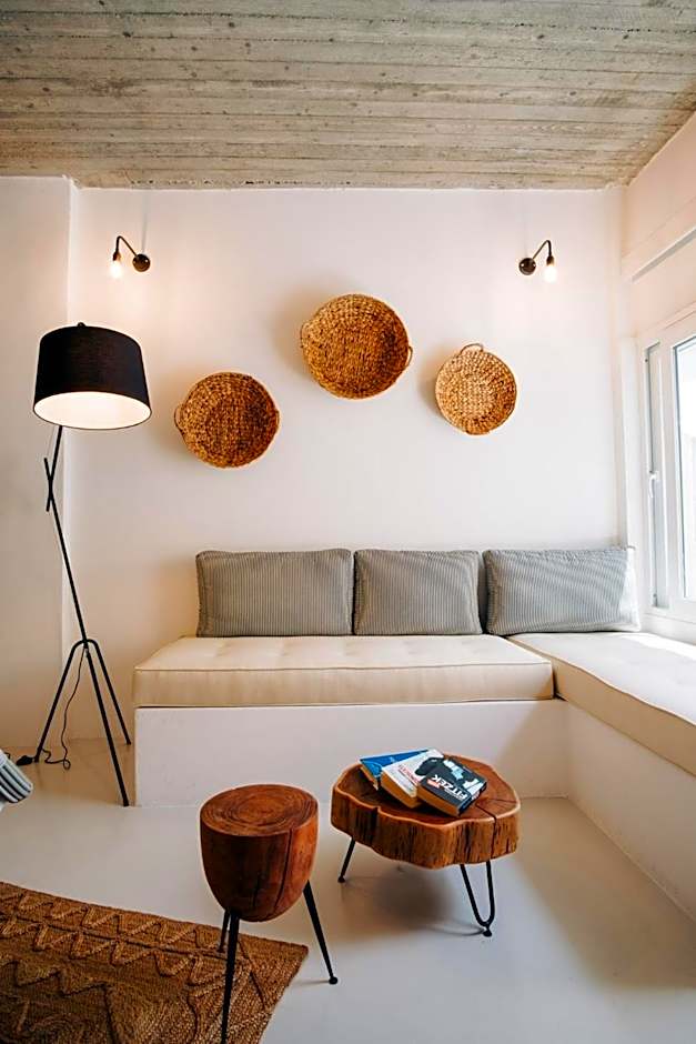 Mesanto Luxury Suites