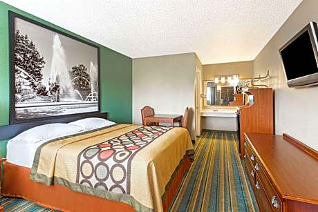 1 Queen Bed, Non-Smoking