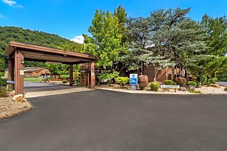 Best Western Braddock Inn